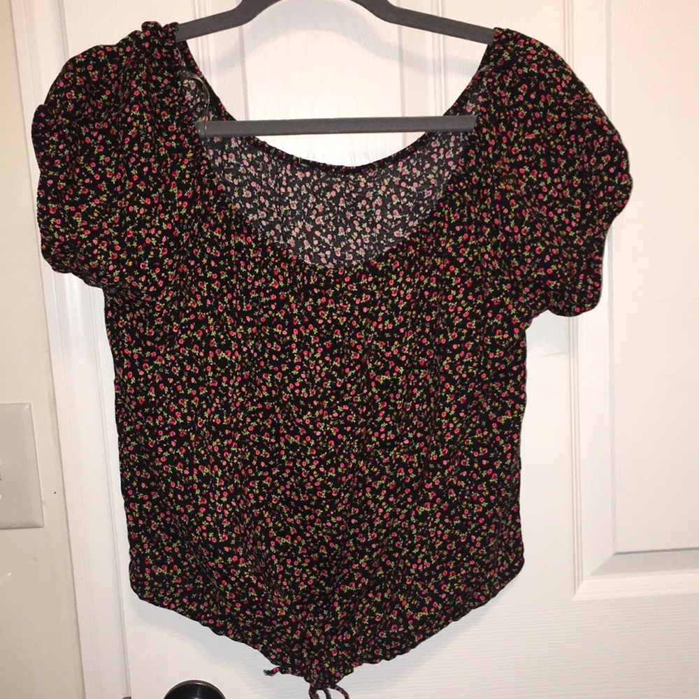 Tie front cherry short sleeve